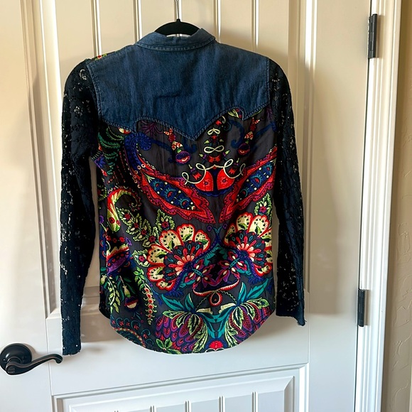 Desigual button down blouse.  Denim and floral with see thru lace sleeves - Picture 4 of 5